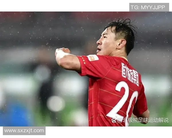 从草根到巨星足球明星们的奋斗与荣耀之路